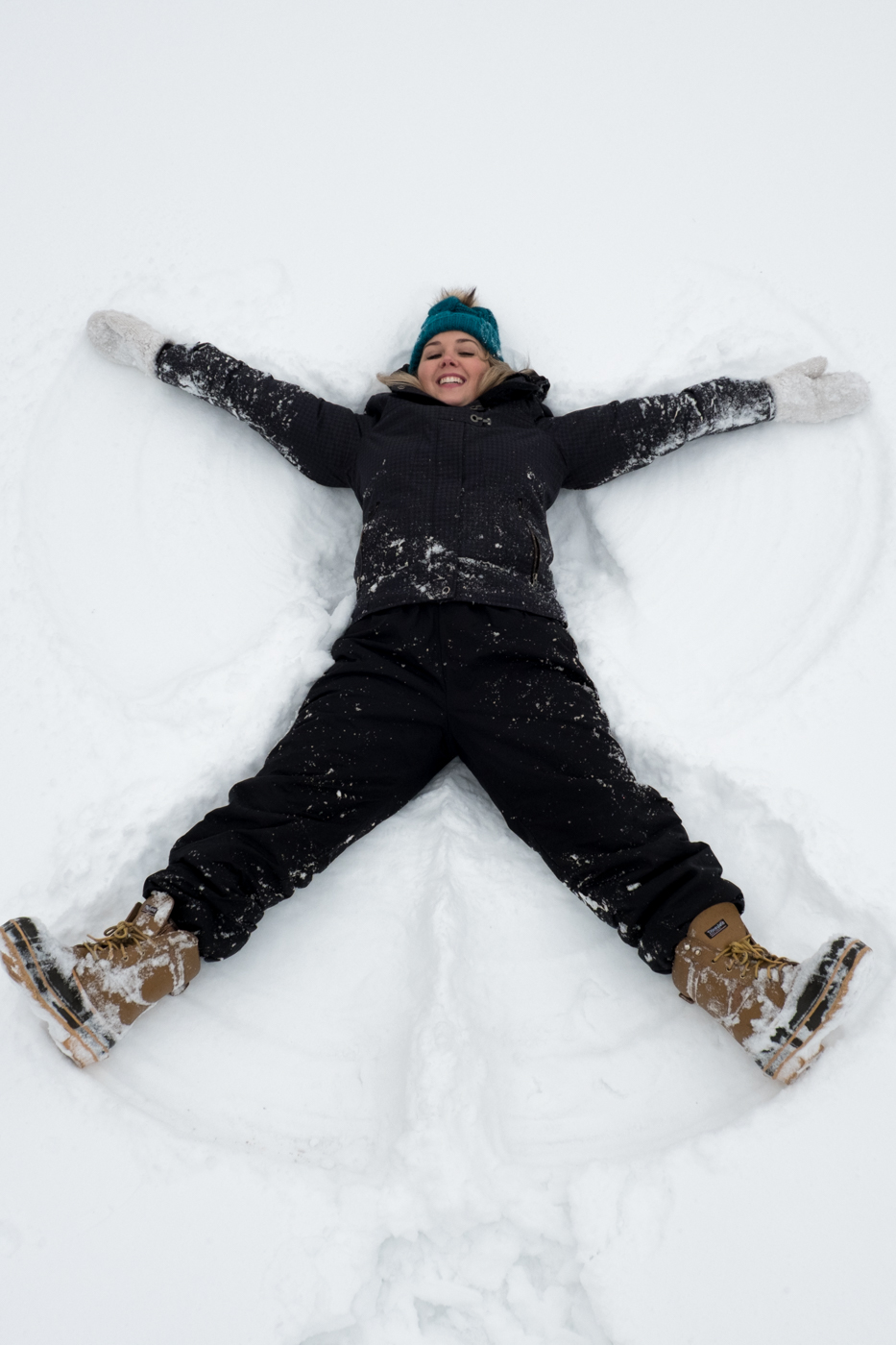 Debora Dahl playing in the snow