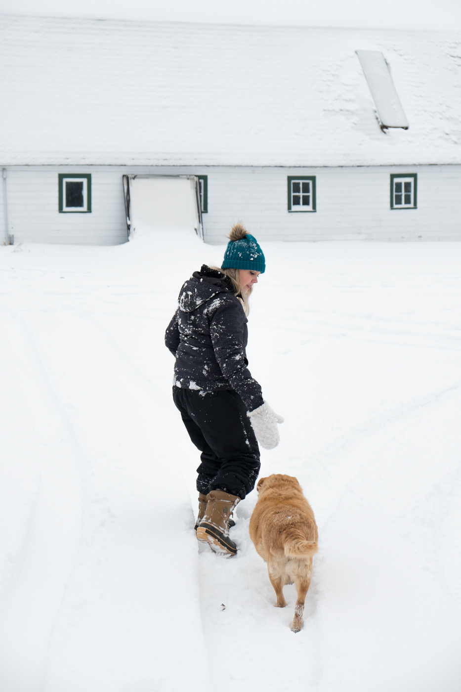 Debora Dahl playing in the snow