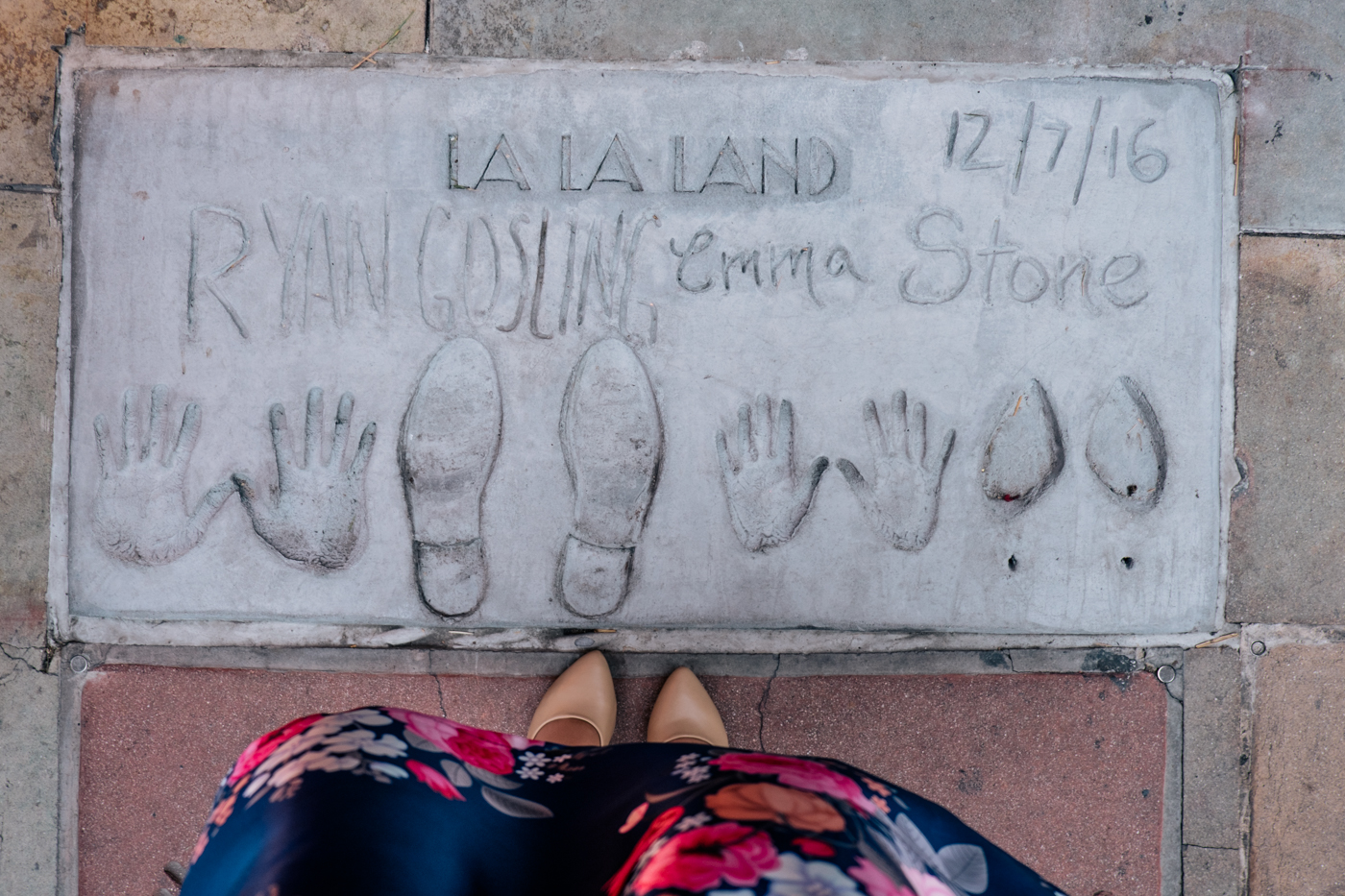 Lalaland chinese theater courtyard 