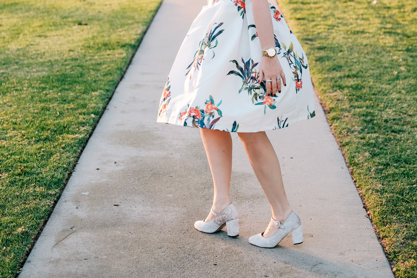 Debora Dahl, twirl, white dress