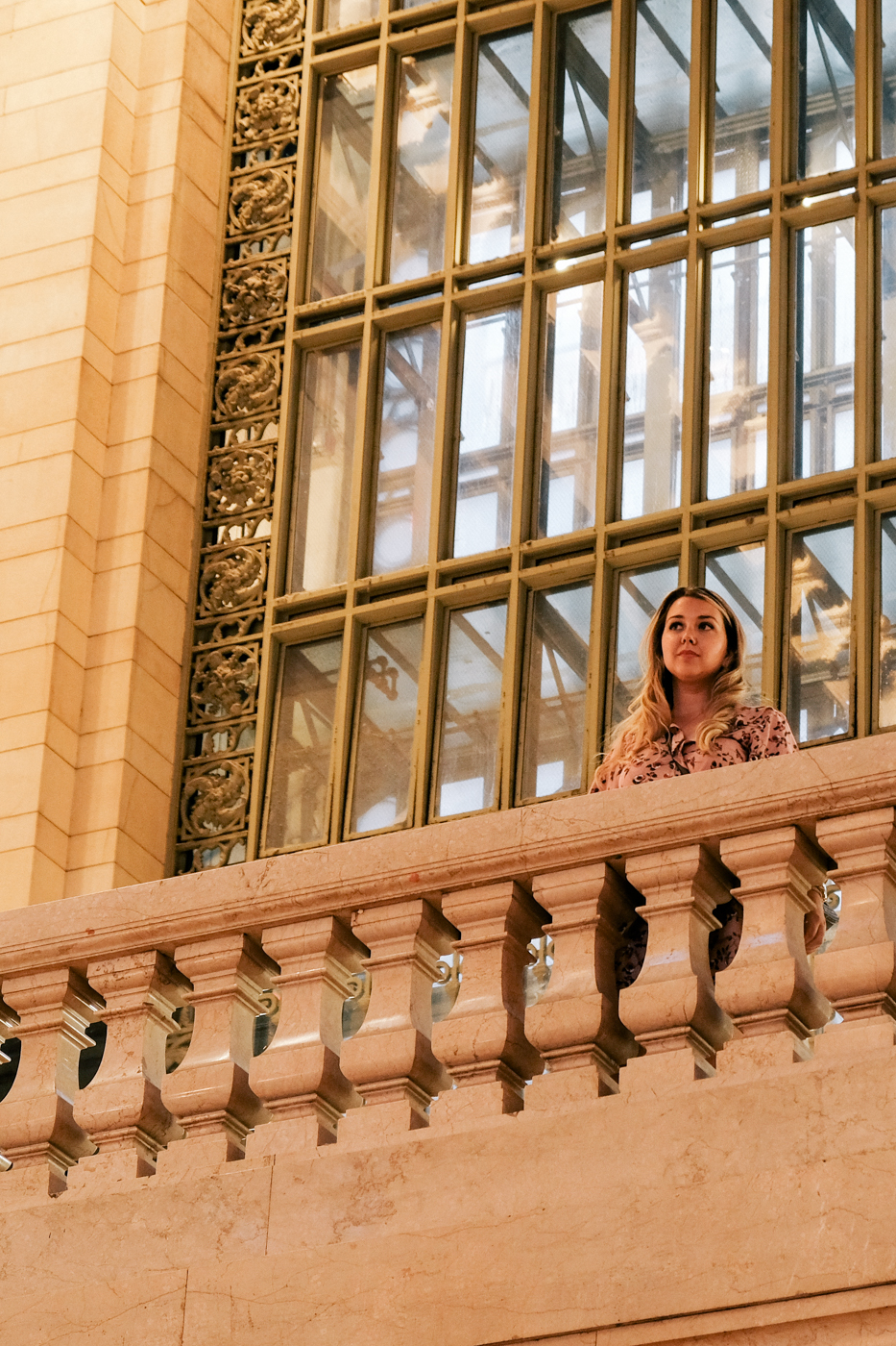 Serena at the Grand Central Station Gossip Girl - Debora Dahl