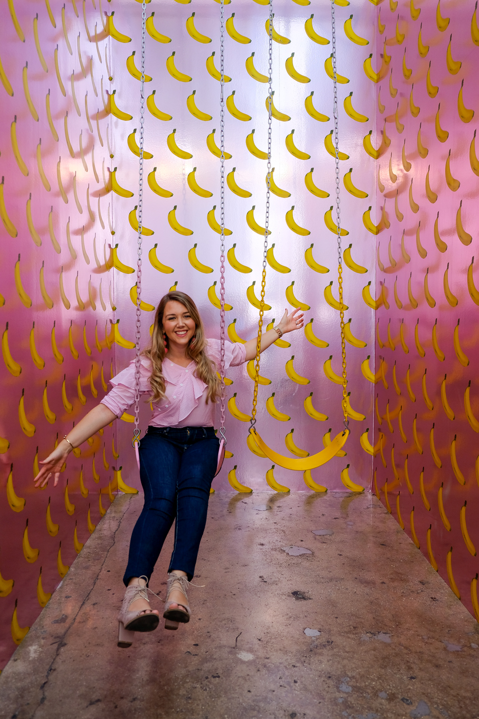 Debora Dahl, Banana swing - Museum of Ice cream