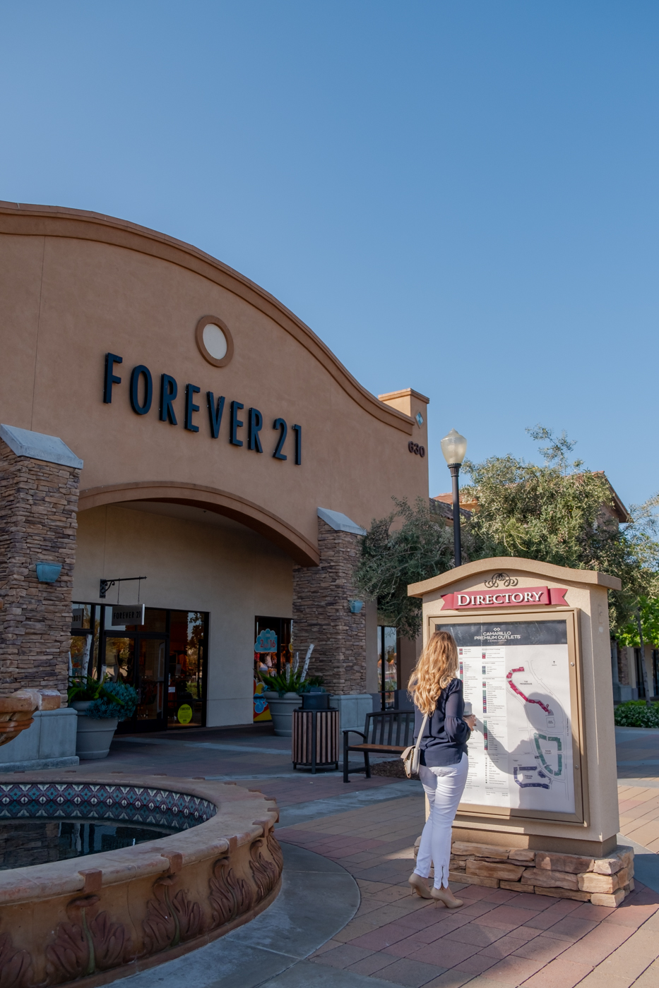 Forever 21 at Camarillo Premium Outlets® - A Shopping Center in