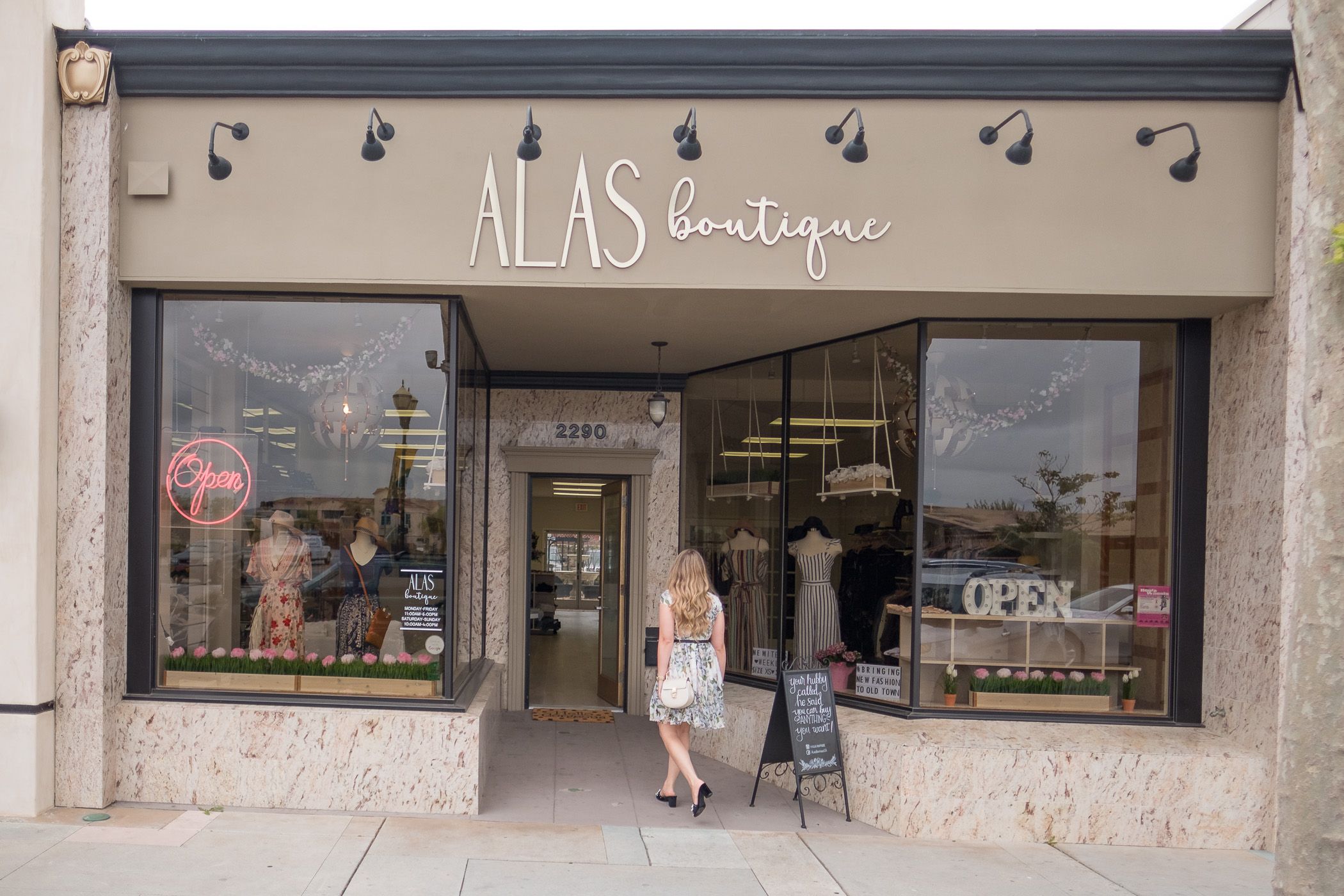 Alas Boutique Camarillo - Debora Dahl